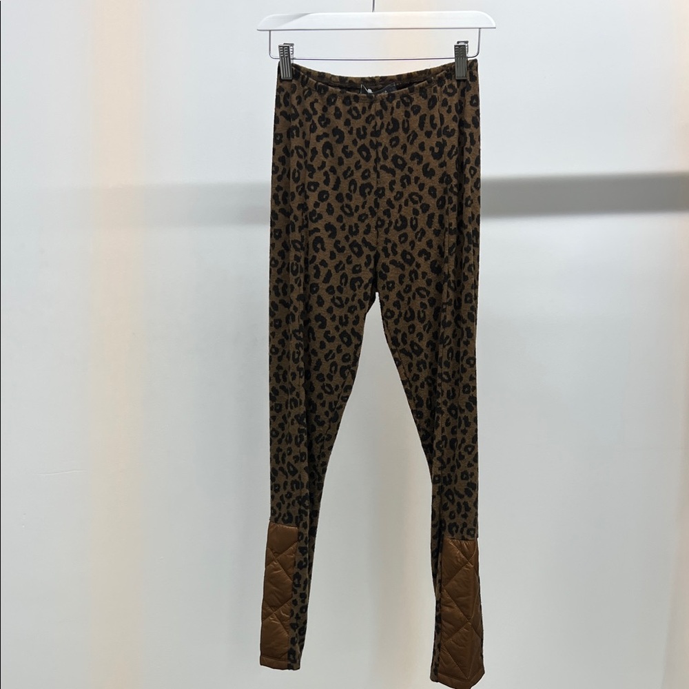 Leopard Print Leggings with Quilted Detail - Picture 1 of 9